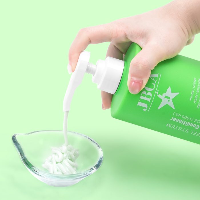 Curl Moisturizing & Detangling Conditioner - Image 9