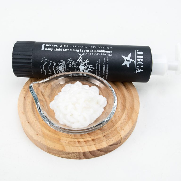 Daily Light Smoothing Leave-In Conditioner - Image 8